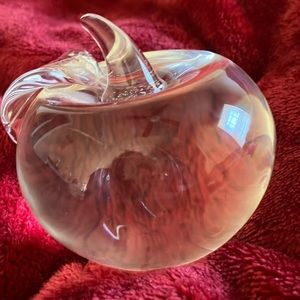 CRYSTAL GLASS APPLE PAPER WEIGHT